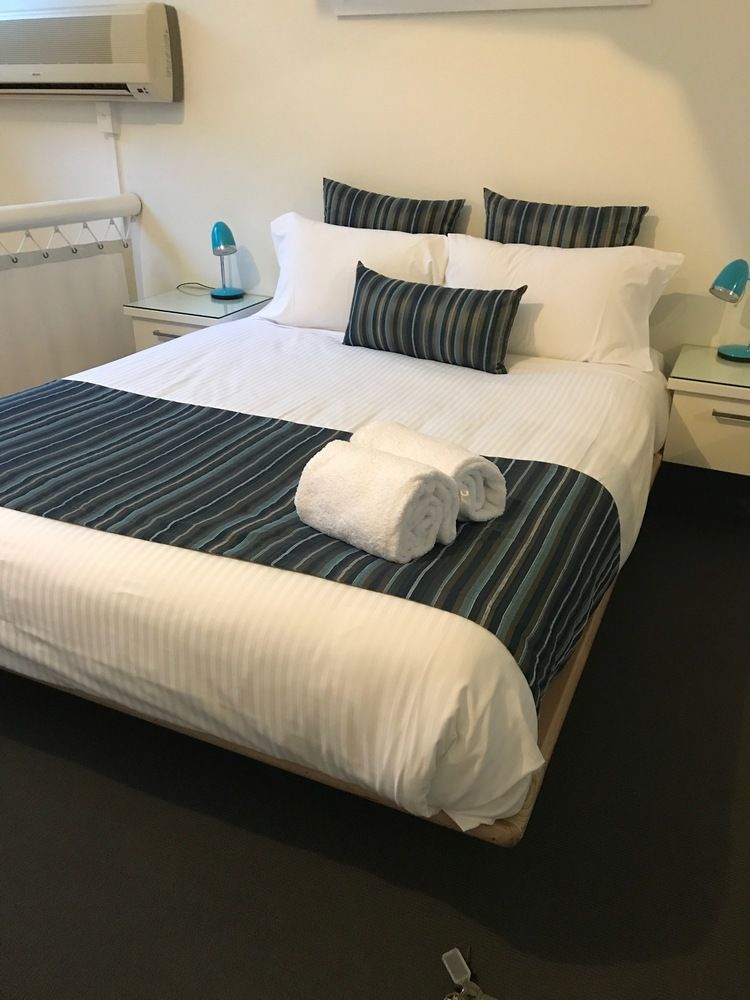 Caribbean Noosa Aparthotel Buitenkant foto
